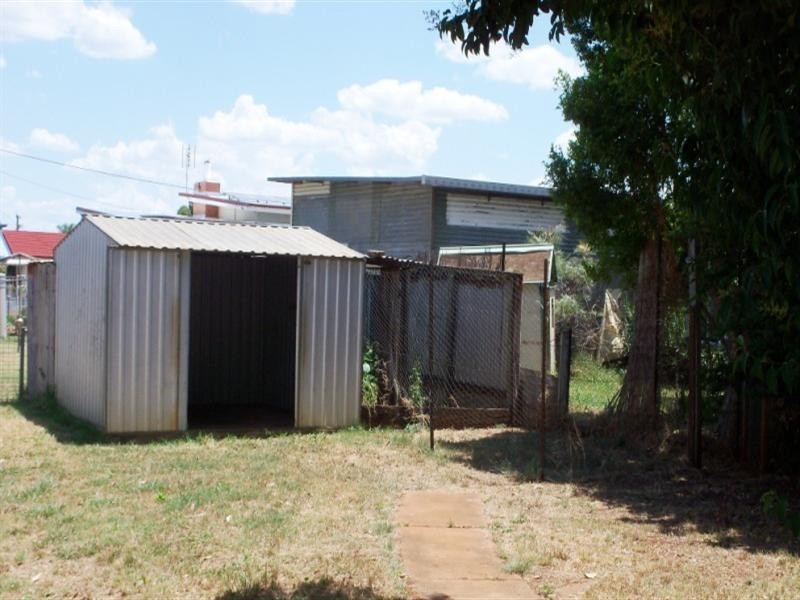 37 James, Kingaroy QLD 4610