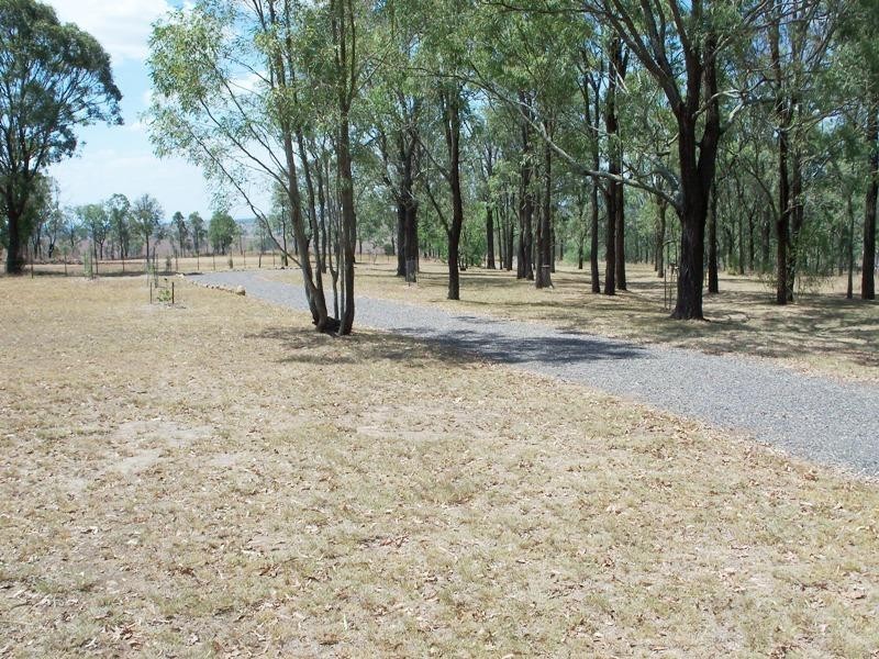 194 Scotts Lane, Nanango QLD 4615