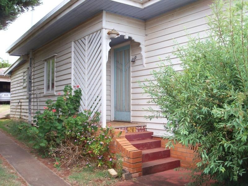 10 Webster Street, Kingaroy QLD 4610