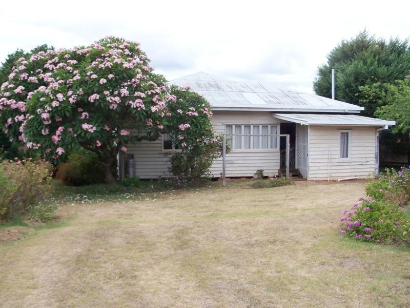 10 Webster Street, Kingaroy QLD 4610