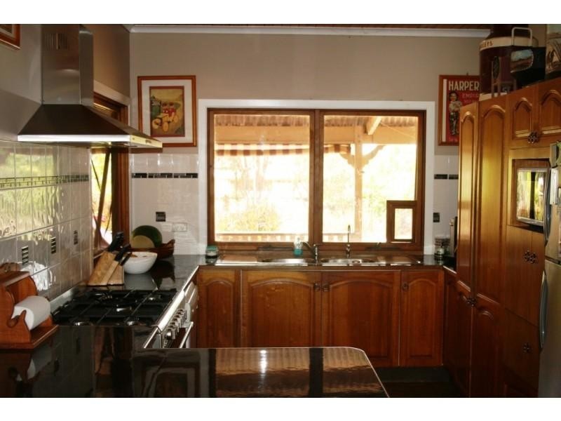 7 Tarong Drive, Kingaroy QLD 4610