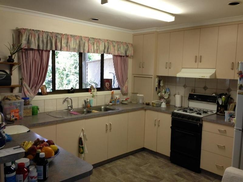16 Tarong Drive, Kingaroy QLD 4610