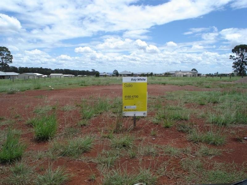 114 Rosella Parade, Kingaroy QLD 4610