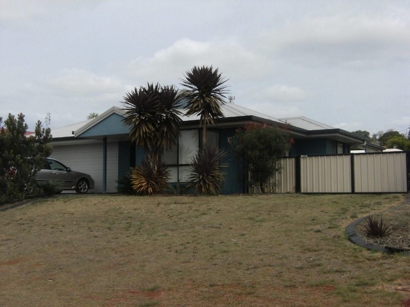 15 Poinciana Avenue, Kingaroy QLD 4610