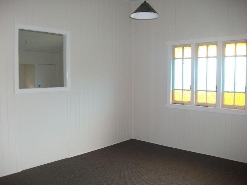 10 Gooyong Street, Kingaroy QLD 4610