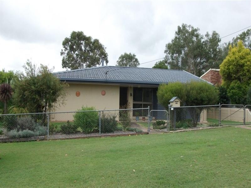 20 Hay Street, Nanango QLD 4615