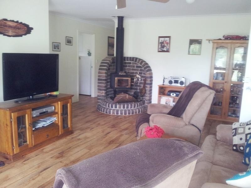 20 Hay Street, Nanango QLD 4615