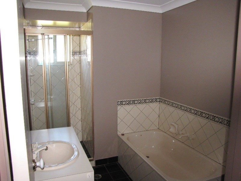 9 Wieden Street, Kingaroy QLD 4610