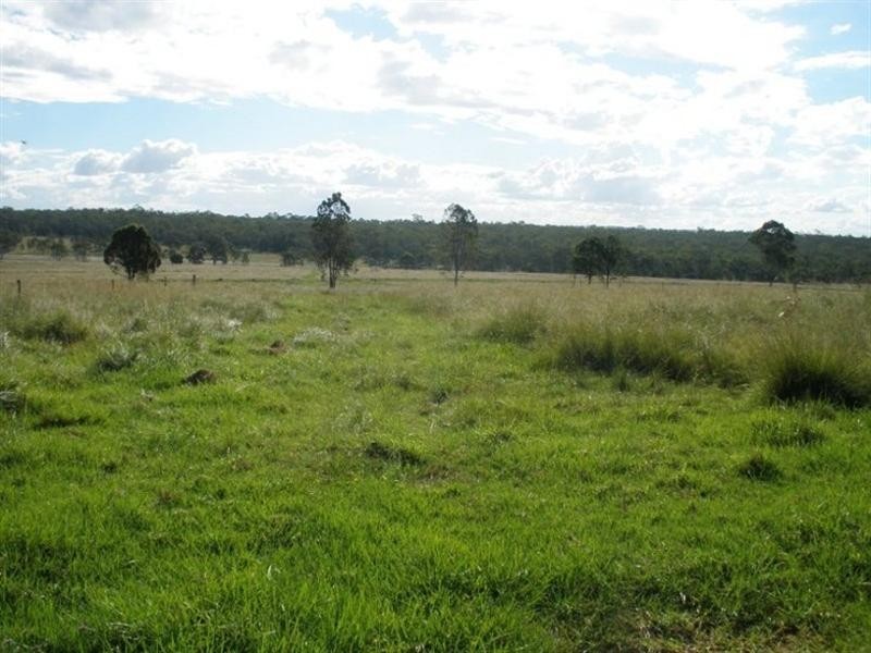 148 Ellesmere Road, Haly Creek QLD 4610