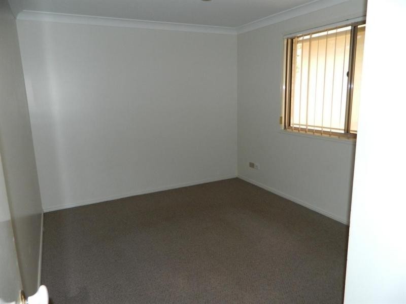 2/21 Martin Place, Kingaroy QLD 4610