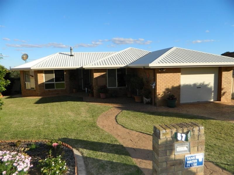 57 Cowie Drive, Kingaroy QLD 4610