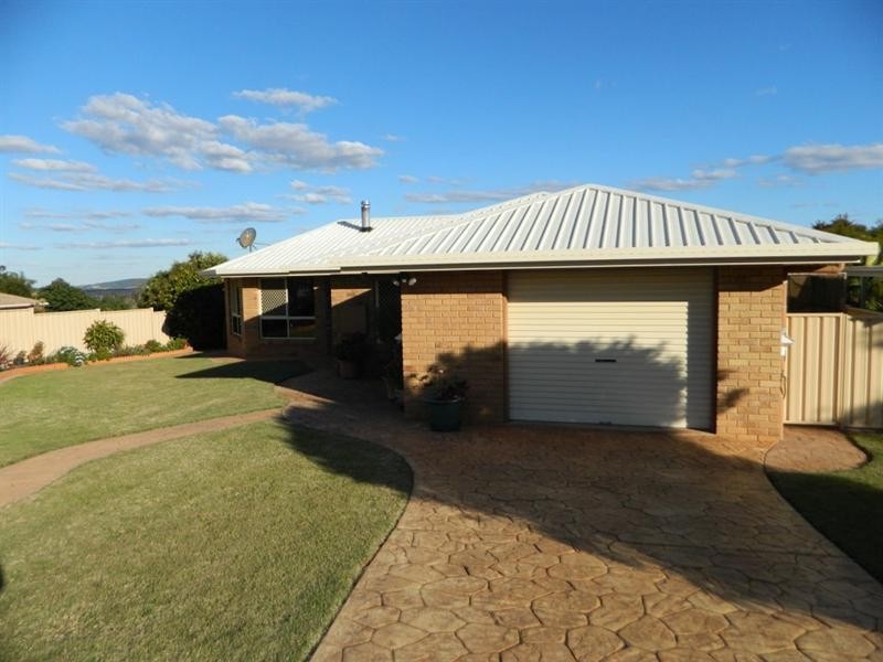 57 Cowie Drive, Kingaroy QLD 4610