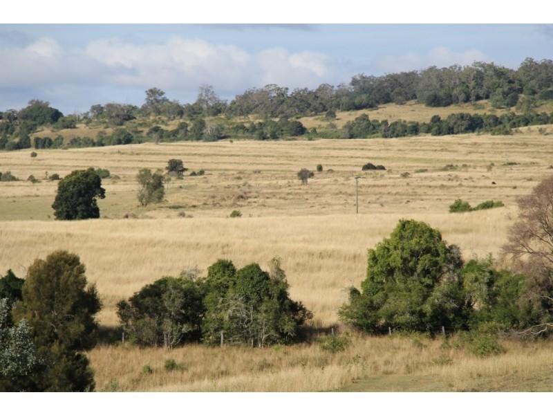 184 parallel Road, Wooroolin QLD 4608