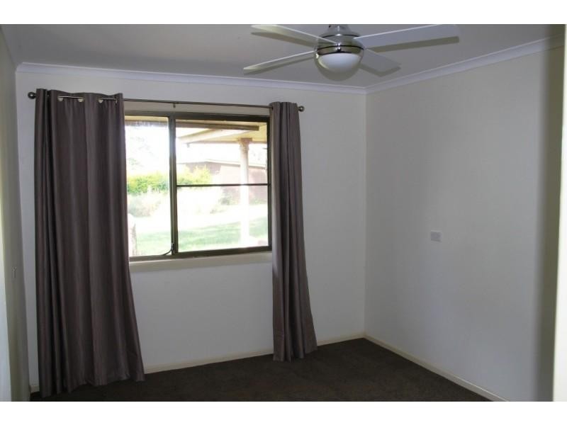 184 parallel Road, Wooroolin QLD 4608
