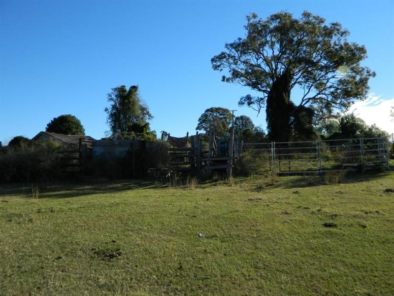 184 parallel Road, Wooroolin QLD 4608