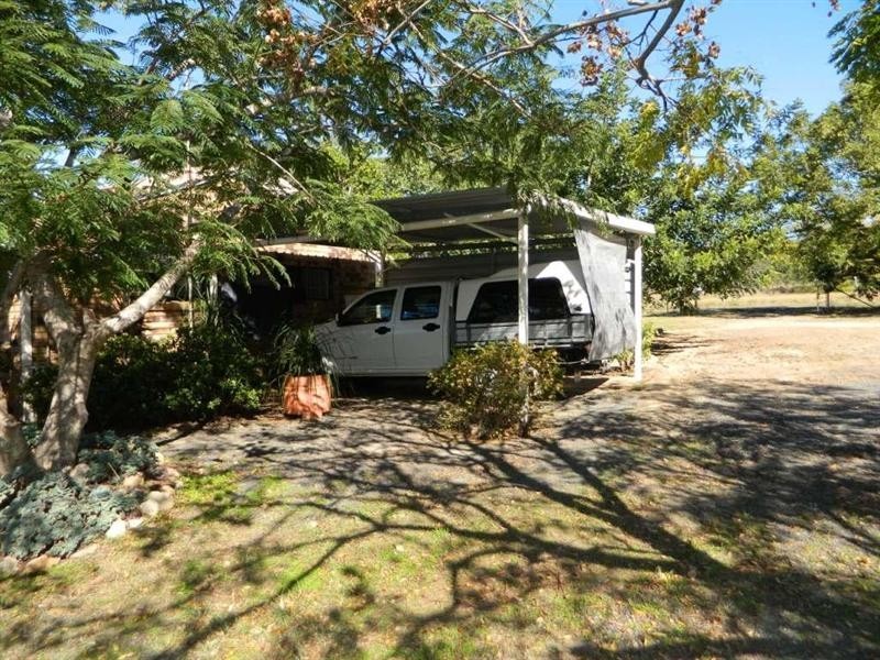 33 Pauls Parade, Ellesmere QLD 4610