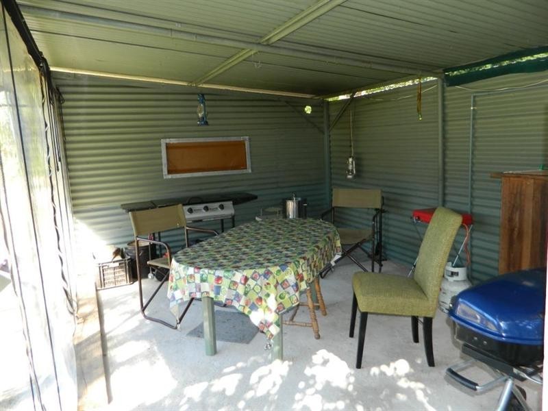 33 Pauls Parade, Ellesmere QLD 4610