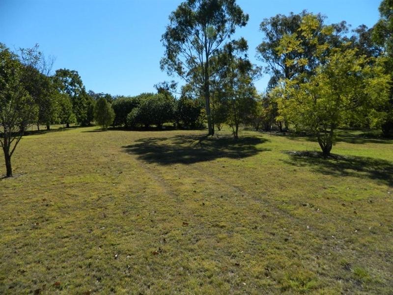 33 Pauls Parade, Ellesmere QLD 4610