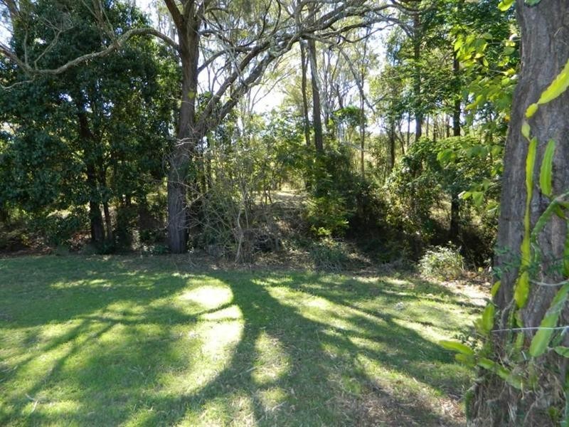 33 Pauls Parade, Ellesmere QLD 4610