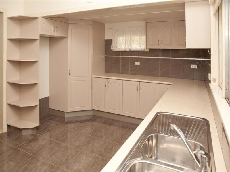 242 Heights Road, Nanango QLD 4615