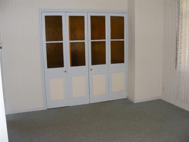 242 Heights Road, Nanango QLD 4615