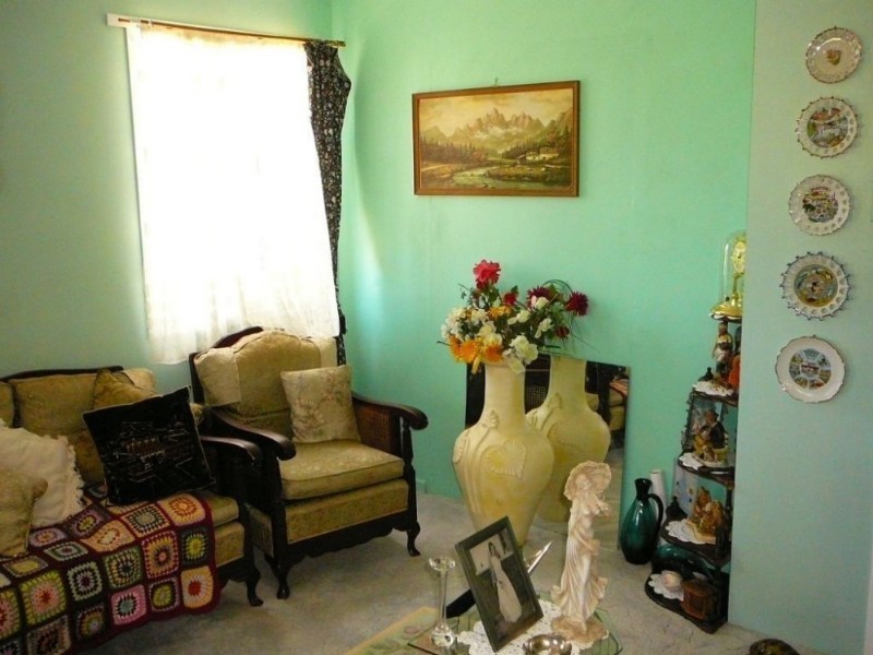 8 Pelican Street, Collinsville QLD 4804