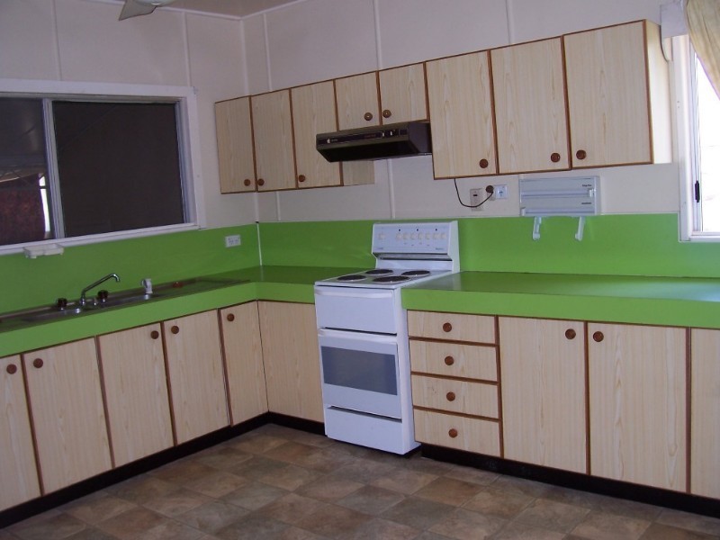 18-20 Fifth Avenue, Collinsville QLD 4804