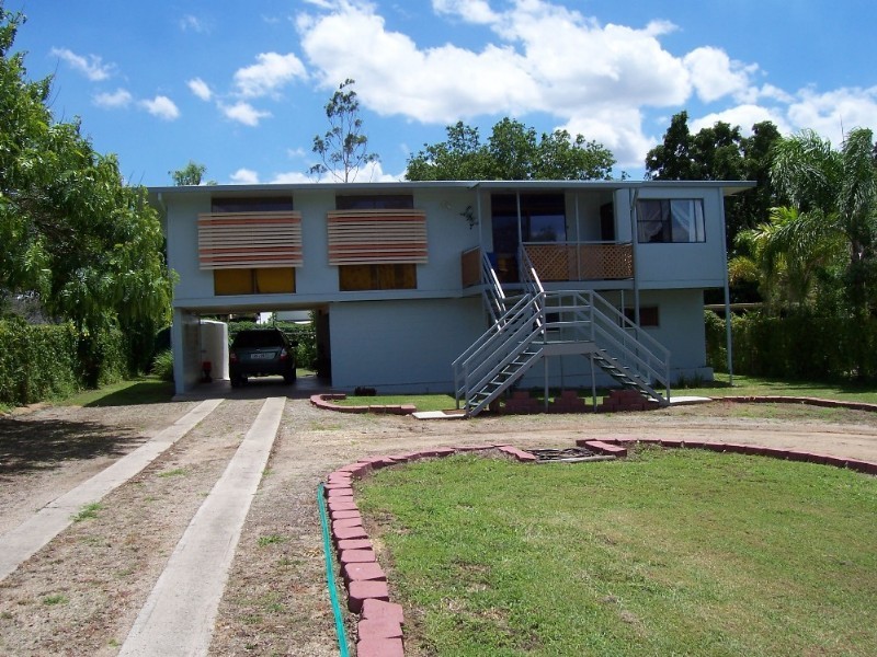 10 Mclennan Street, Collinsville QLD 4804