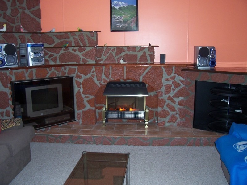 10 Mclennan Street, Collinsville QLD 4804