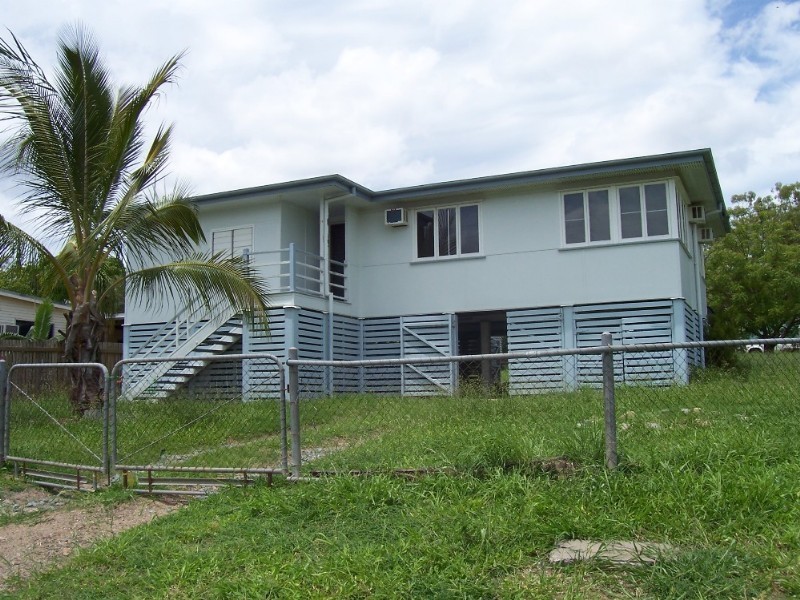 26 Gralton Street, Collinsville QLD 4804