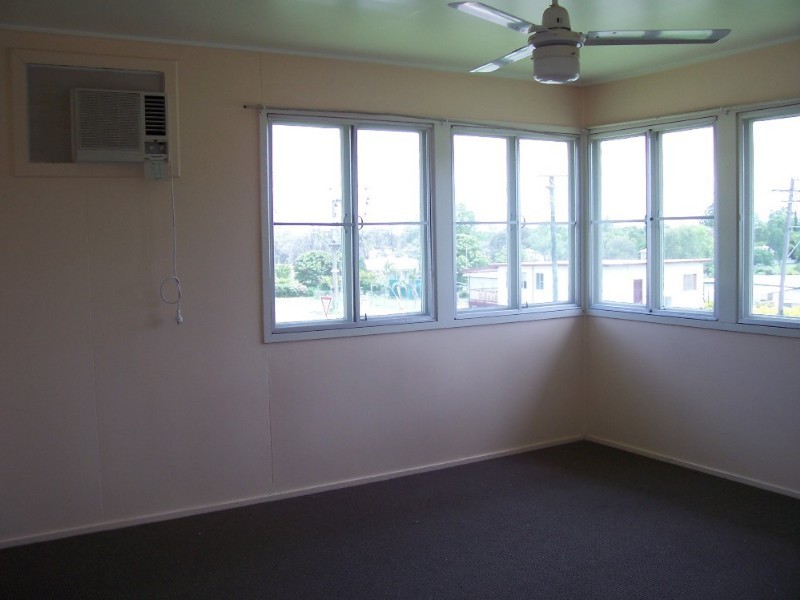 26 Gralton Street, Collinsville QLD 4804