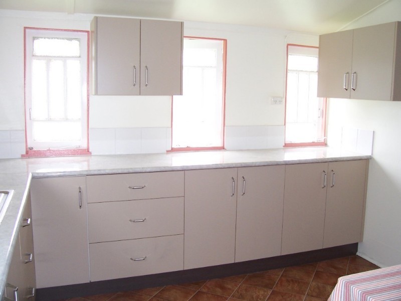 9 Strathmore Street, Collinsville QLD 4804