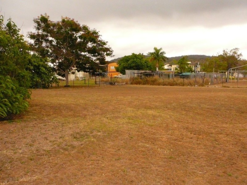 9 Strathmore Street, Collinsville QLD 4804