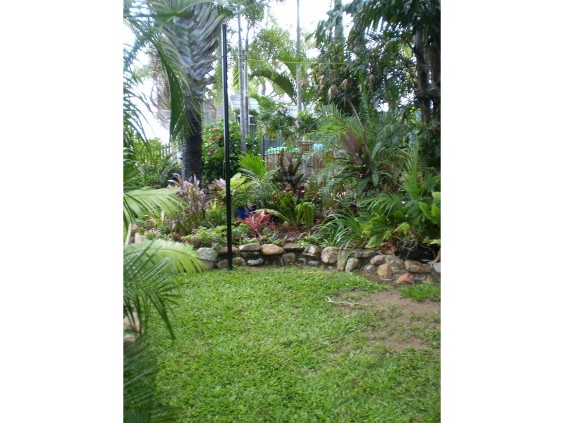 16 Macarthur Street, Collinsville QLD 4804