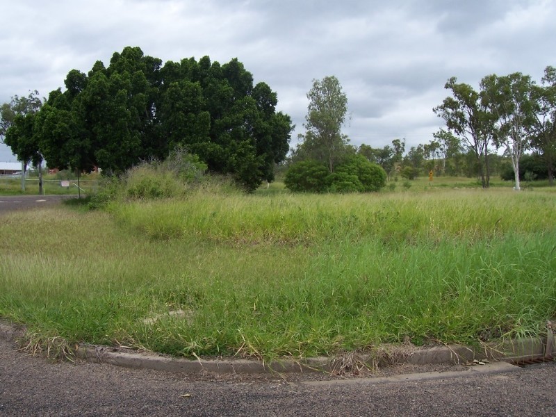 1 Dunlop Street, Collinsville QLD 4804