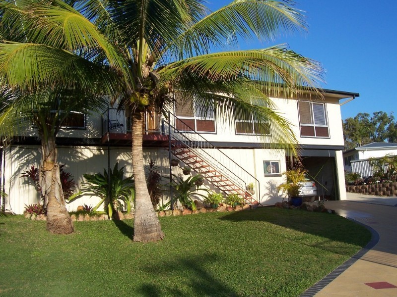 6 Daintree Road, Collinsville QLD 4804