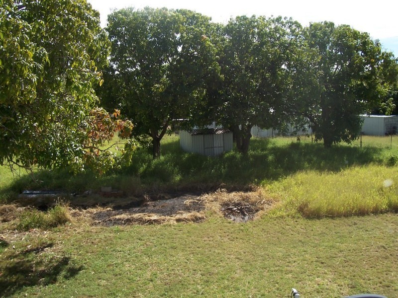 36 Belmore Street, Collinsville QLD 4804