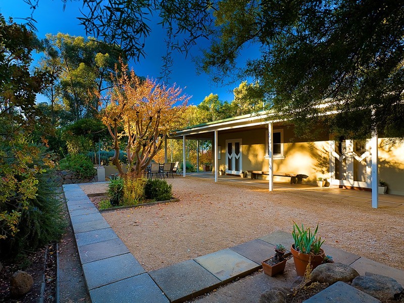 166 Cogdell Lane, Kergunyah VIC 3691