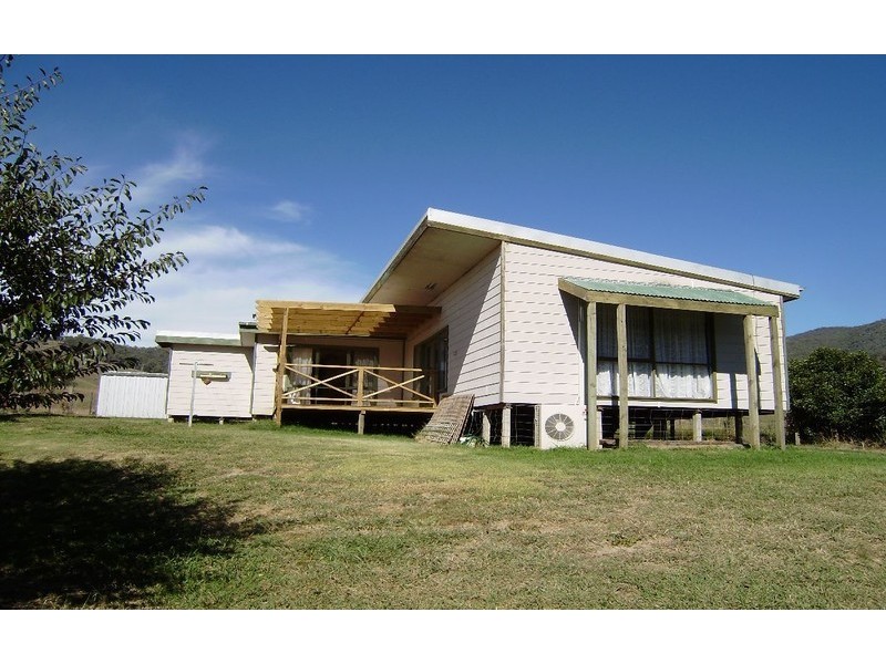 35 Little Snowy Creek Road, Eskdale VIC 3701