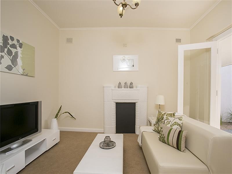 38 Nilpena Avenue, Park Holme SA 5043