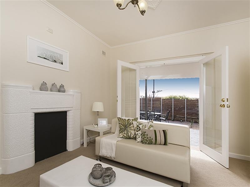 38 Nilpena Avenue, Park Holme SA 5043