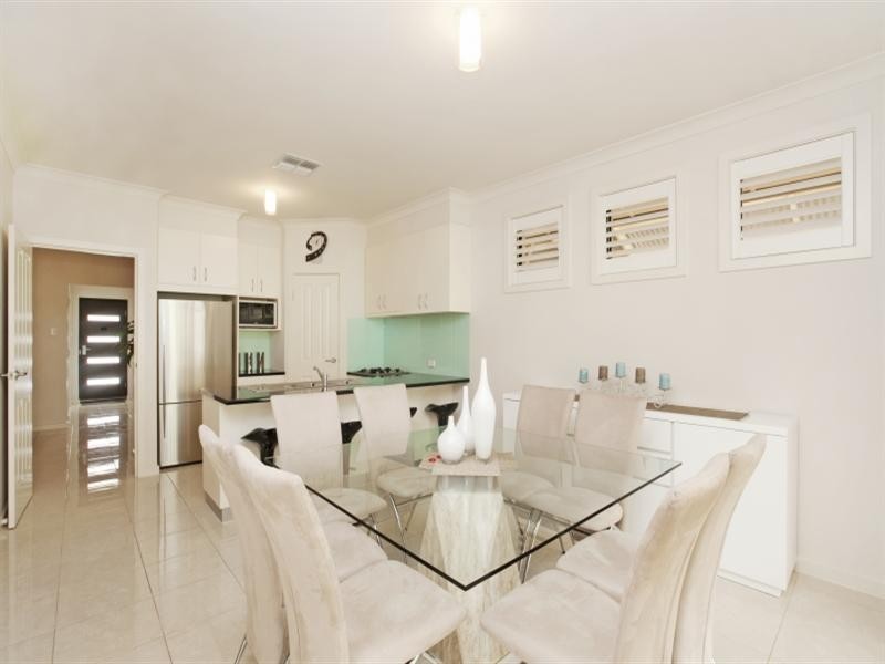 5 Palani Court, Mawson Lakes SA 5095