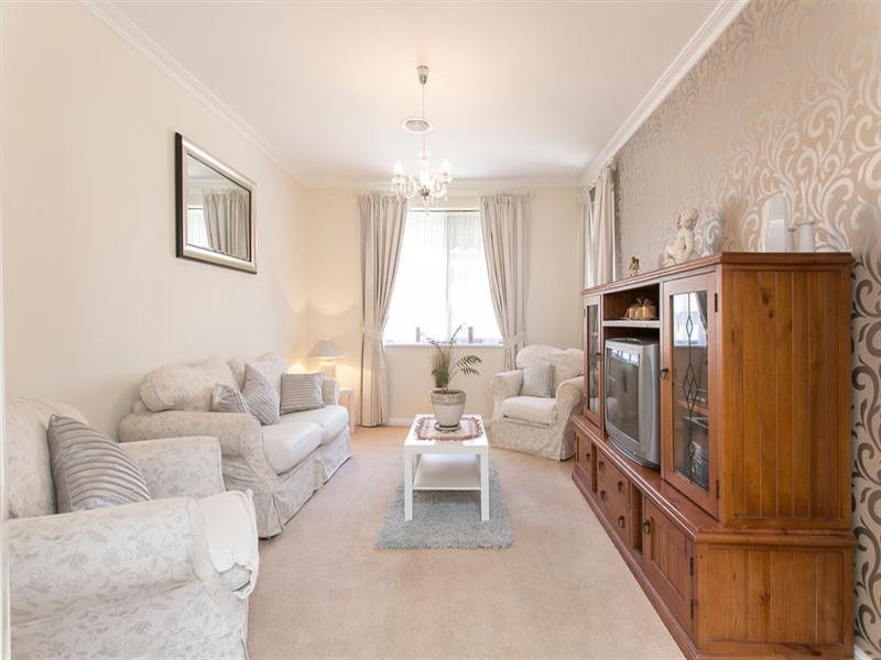 12 Iris Court, Grange SA 5022