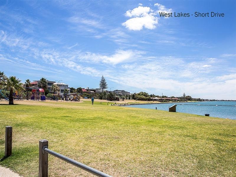 12 Iris Court, Grange SA 5022