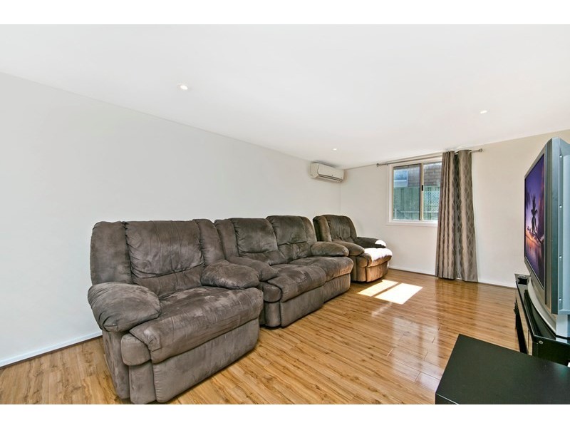 4 Coleridge Crescent, Clearview SA 5085