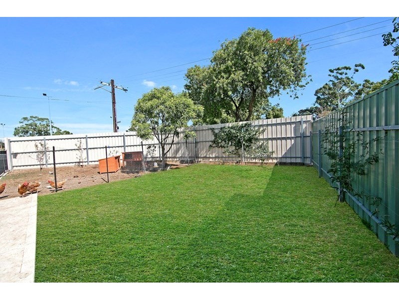 4 Coleridge Crescent, Clearview SA 5085