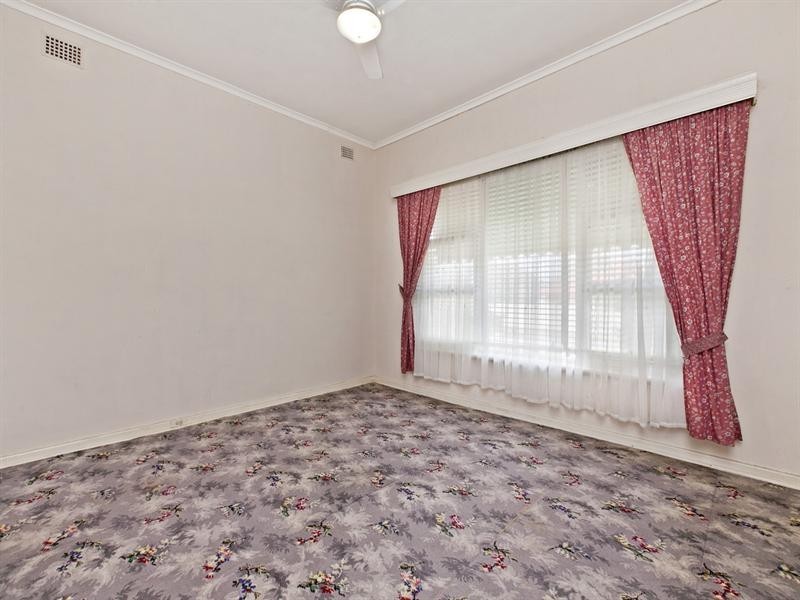 19 Sandra Avenue, Rostrevor SA 5073