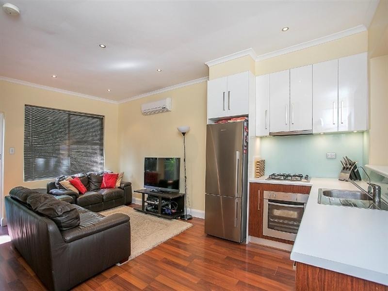 4/18 Gurrs Road, Kensington Park SA 5068