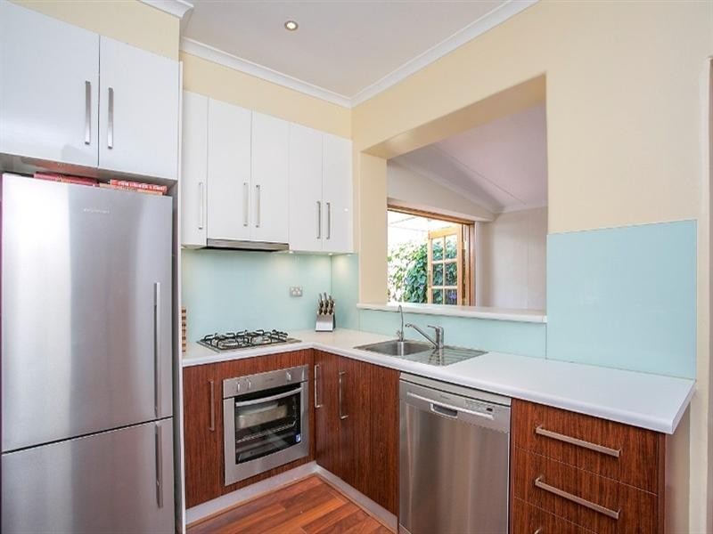 4/18 Gurrs Road, Kensington Park SA 5068