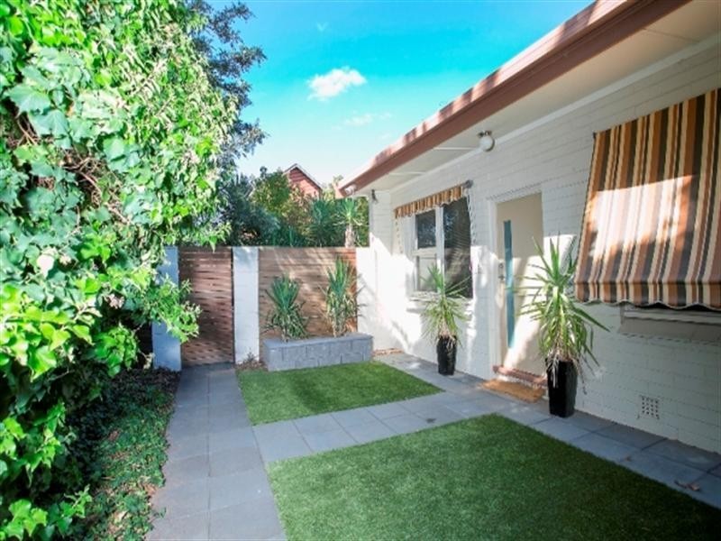 4/18 Gurrs Road, Kensington Park SA 5068